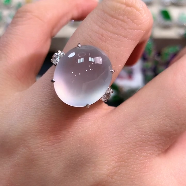 翡翠戒指18K金镶嵌v66  尾款100000元