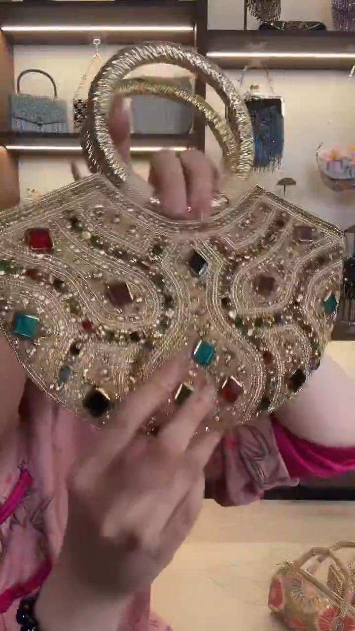 织物Fjss-666百格汇手工串珠包