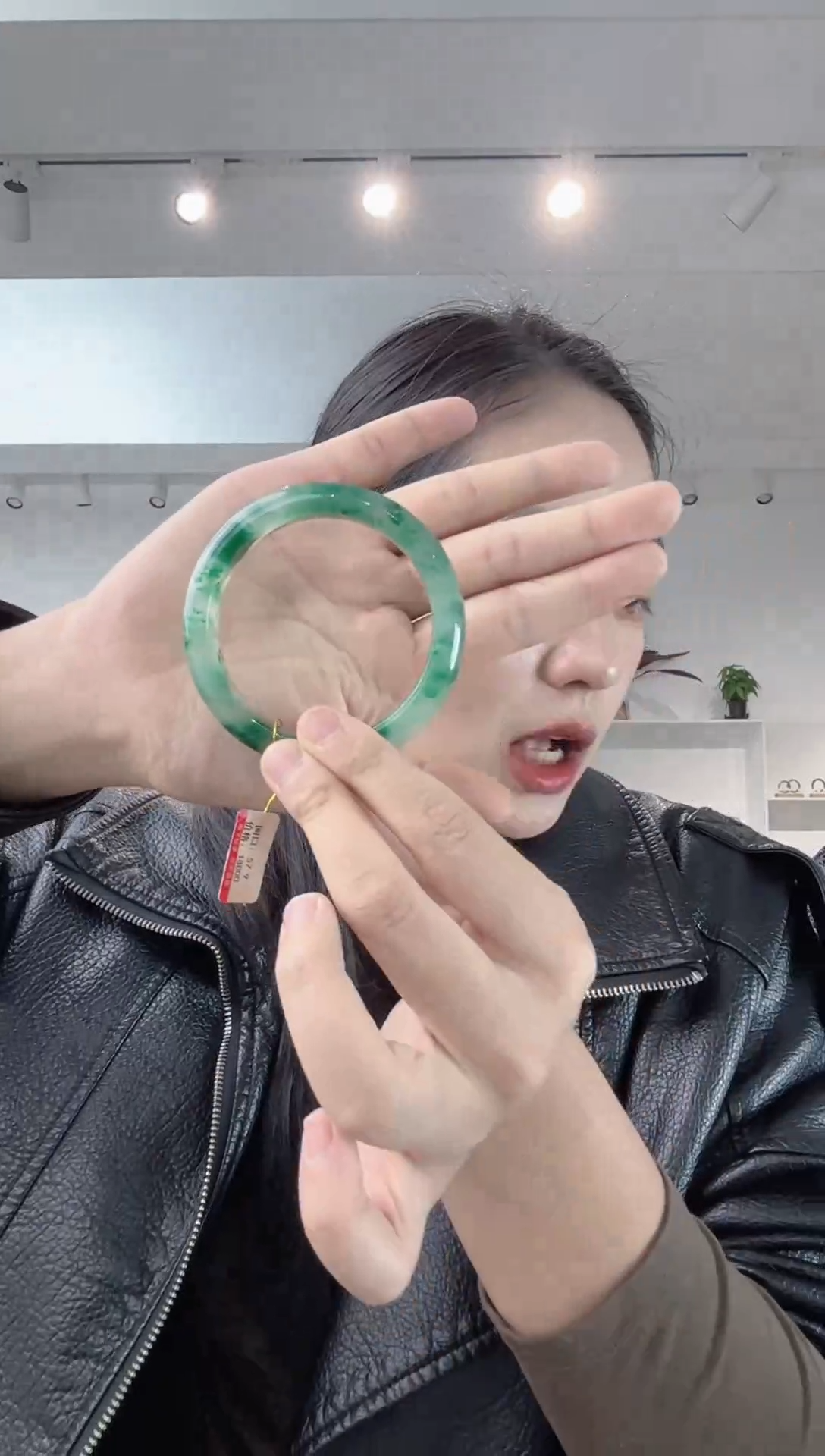 未镶嵌手镯石英质玉402