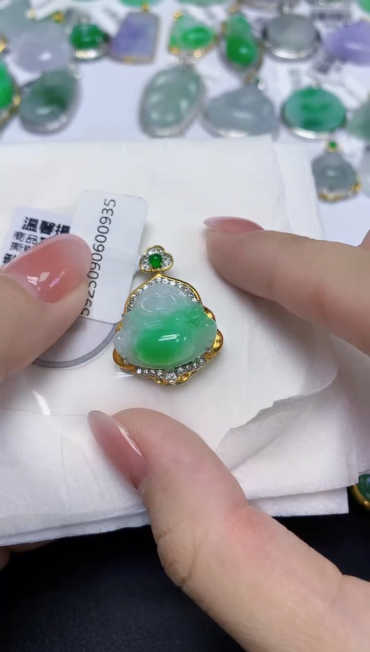颈饰未镶嵌翡翠天然缅甸翡翠A货多样性发一件