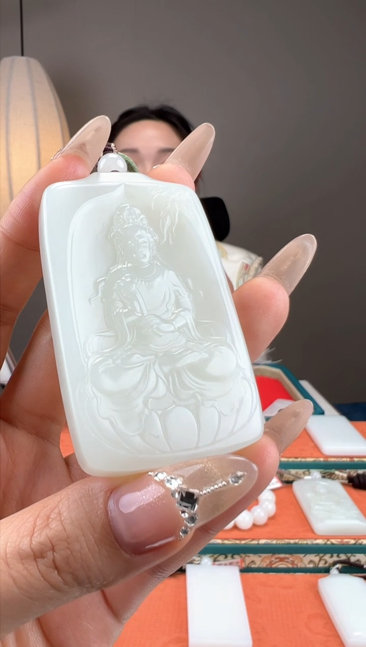 【闪购商品】和田玉颈饰未镶嵌1