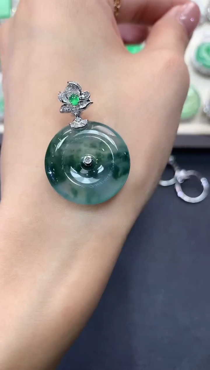 【闪购商品】翡翠吊坠(不含链)18K金镶嵌a106           