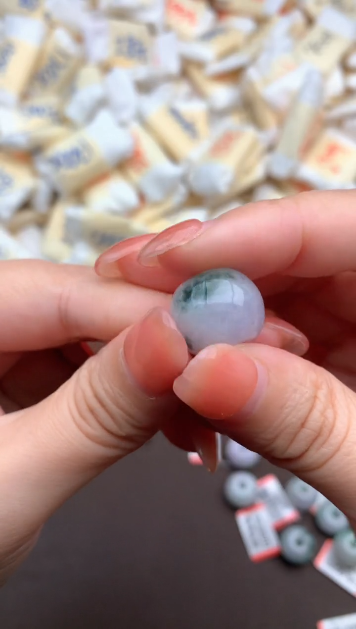 【闪购商品】翡翠挂件未镶嵌一