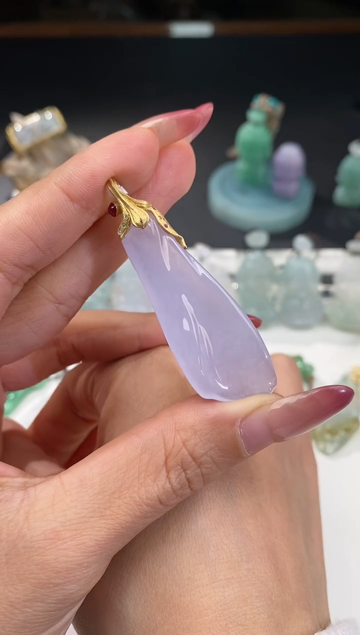 【闪购商品】翡翠吊坠(不含链)18K金镶嵌随行