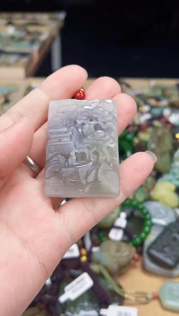 颈饰未镶嵌和田玉1