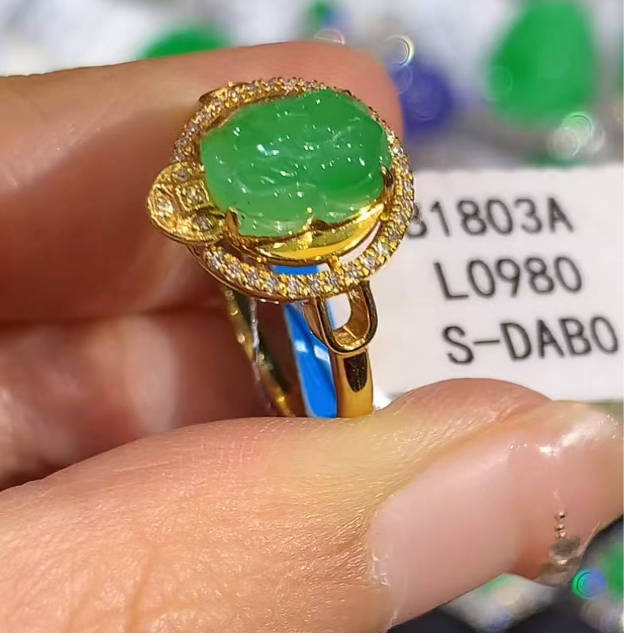 18k金镶天然翡翠戒指  L0980 多样性发其一 