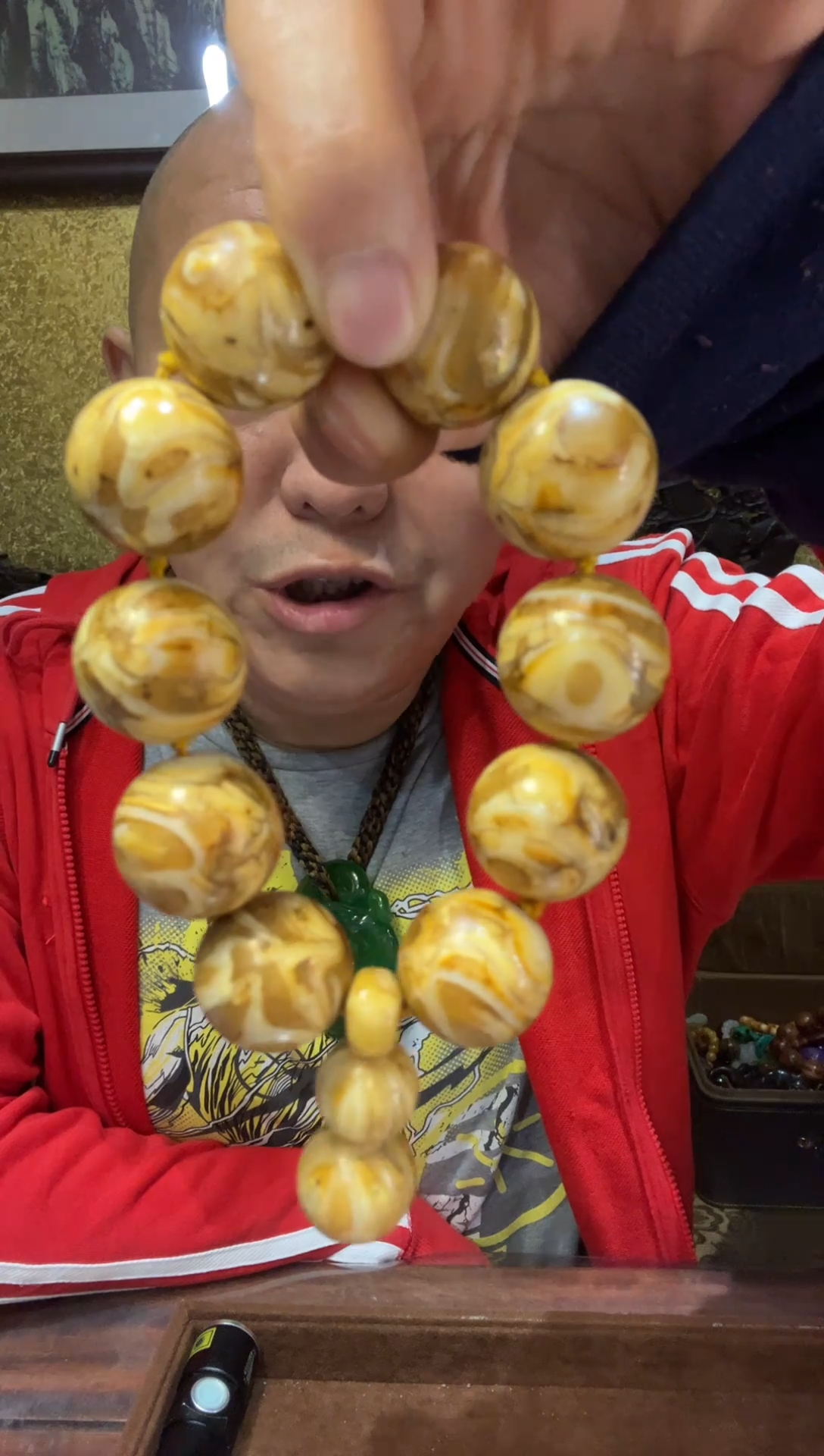 颗颗带龙眼2.5珠子手串