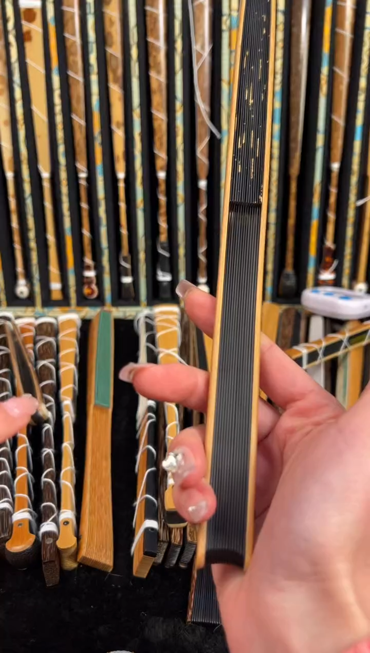 【闪购商品】扇子汪可红新玉绿木隐琴马牙折扇