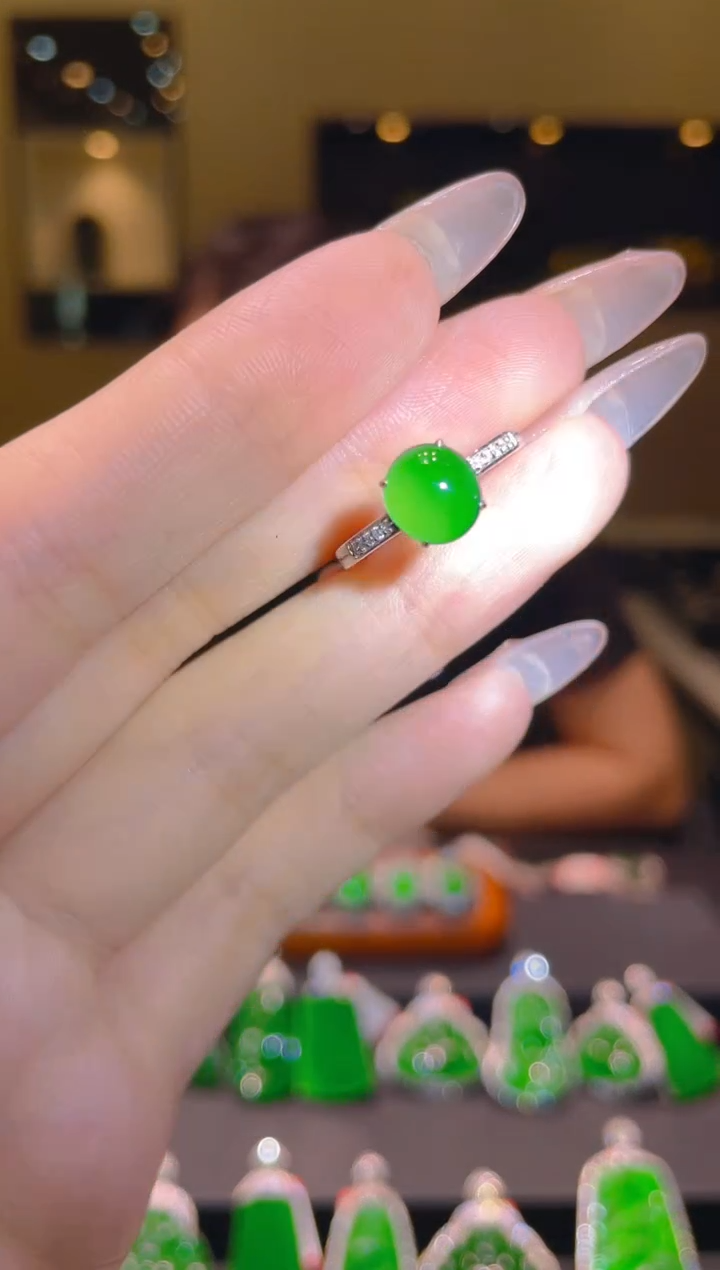 翡翠18K金镶嵌吊坠(不含链)A40