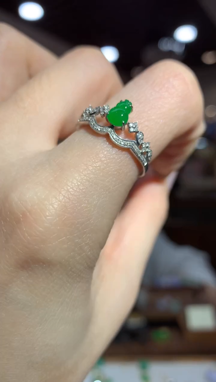 【闪购商品】翡翠戒指18K金镶嵌戒指