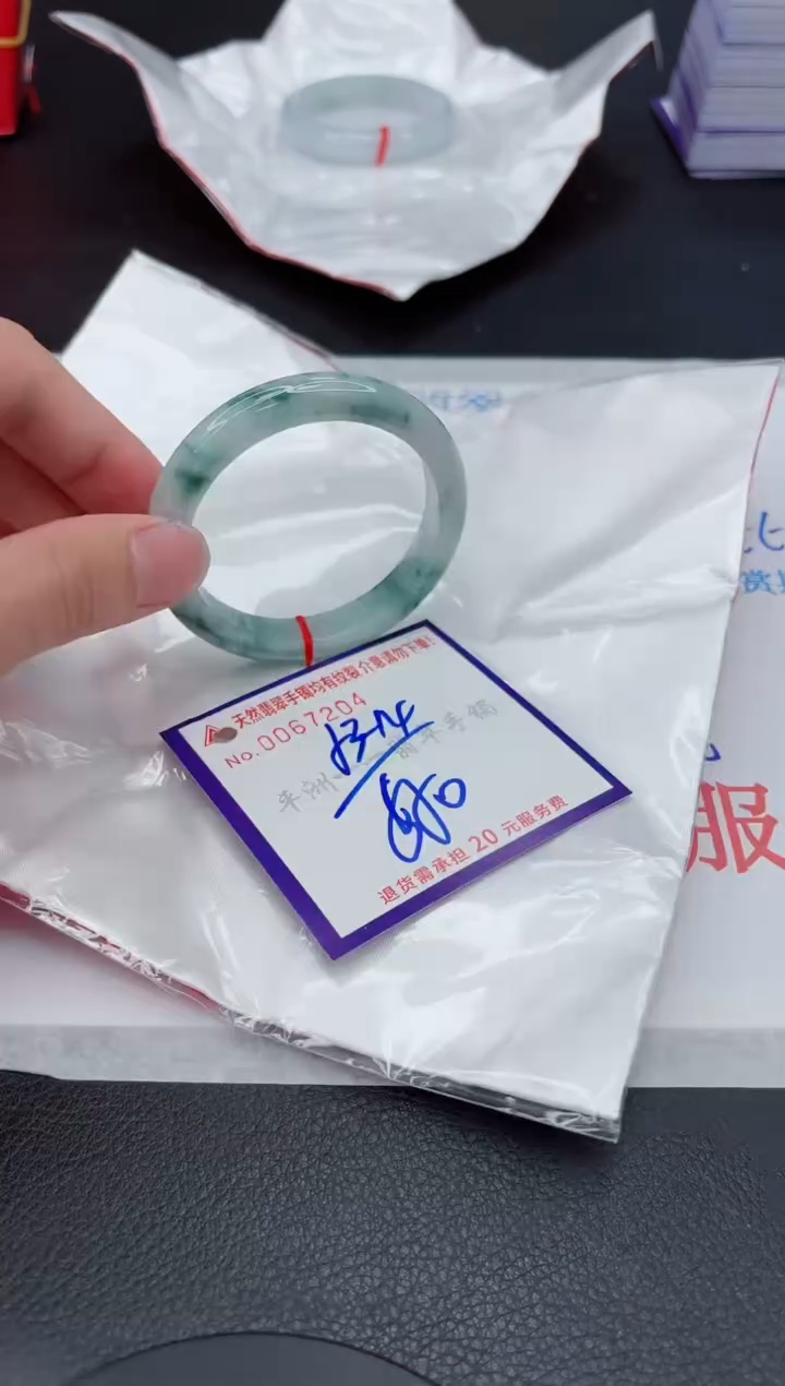 翡翠手镯未镶嵌1111111111