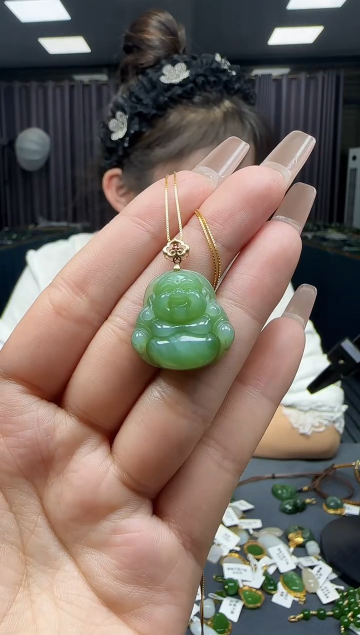 【闪购商品】和田玉挂件18K金镶嵌1