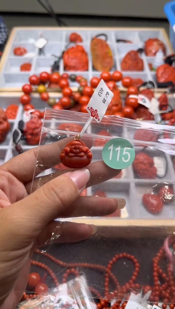 南红玛瑙未镶嵌珠宝奇石115