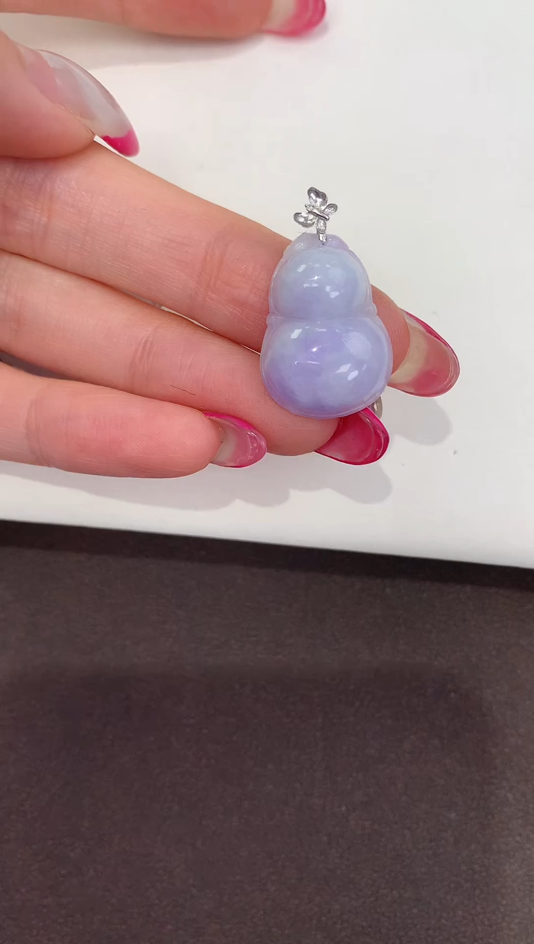 颈饰18K金镶嵌翡翠缅甸a货翡翠