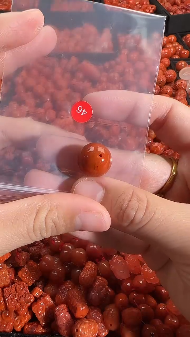 颈饰未镶嵌南红玛瑙1