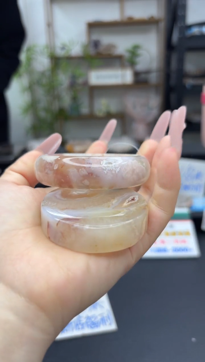 【闪购商品】石英质玉手镯未镶嵌A153 (57圈赠送镯心)