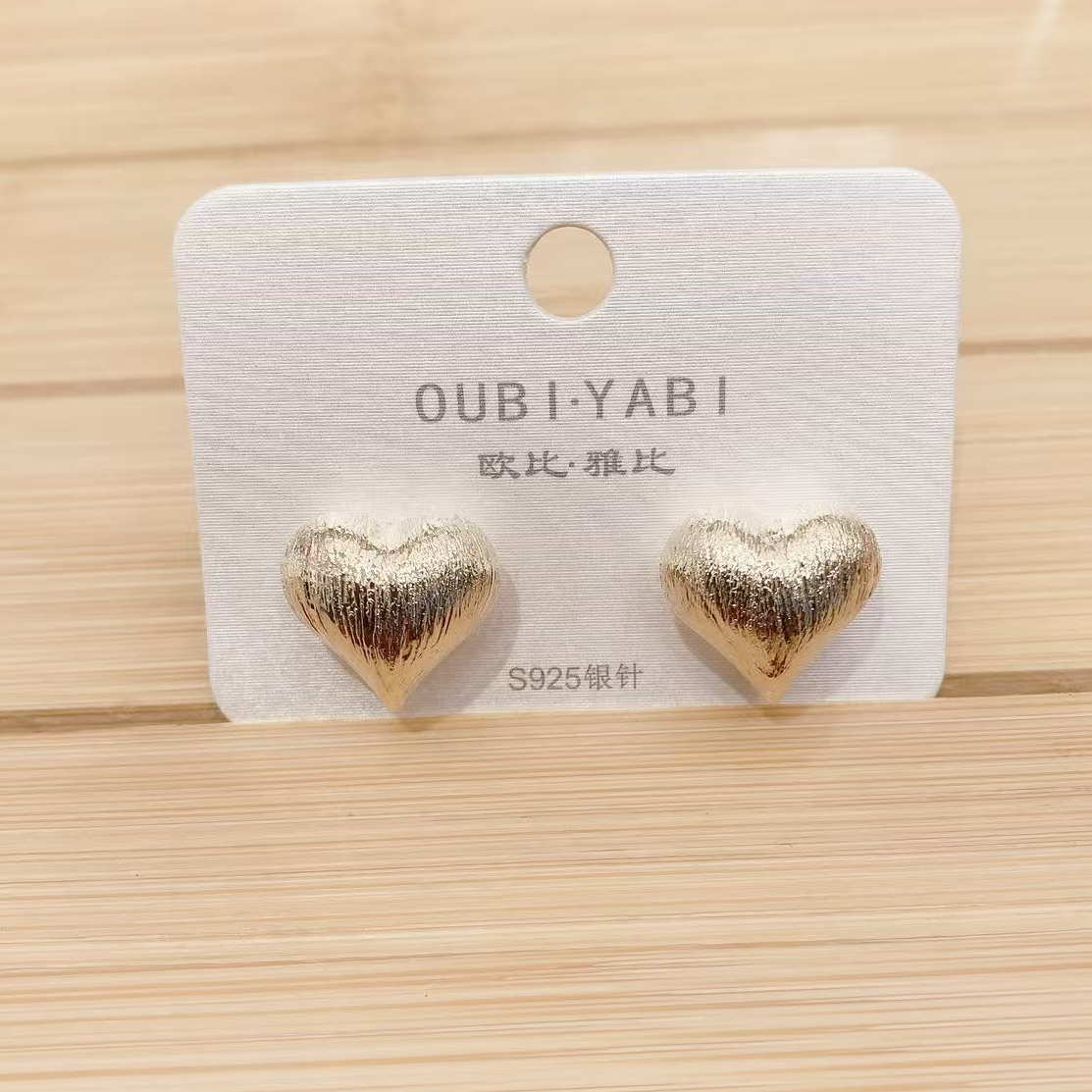 时尚心形耳钉小众F51G0003