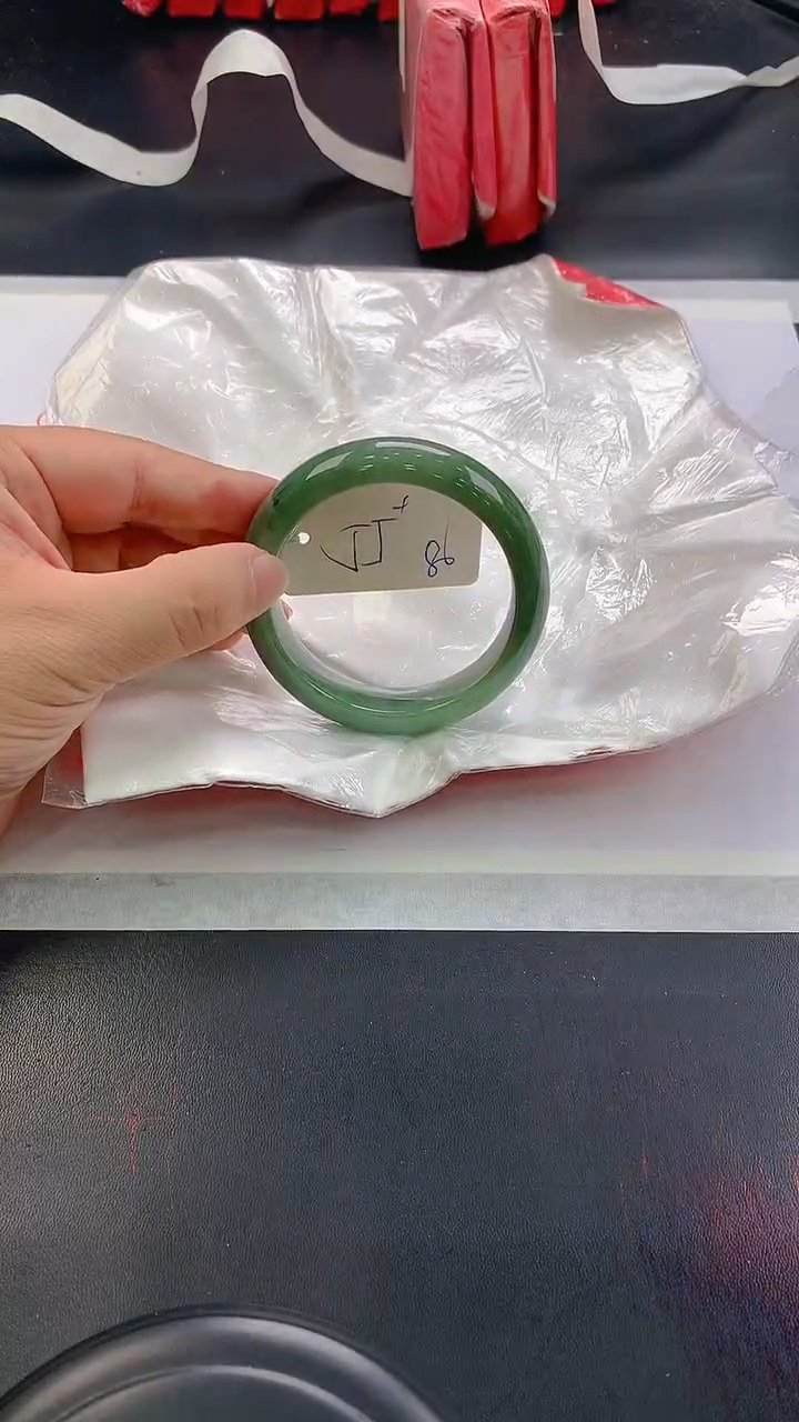 未镶嵌手镯翡翠80