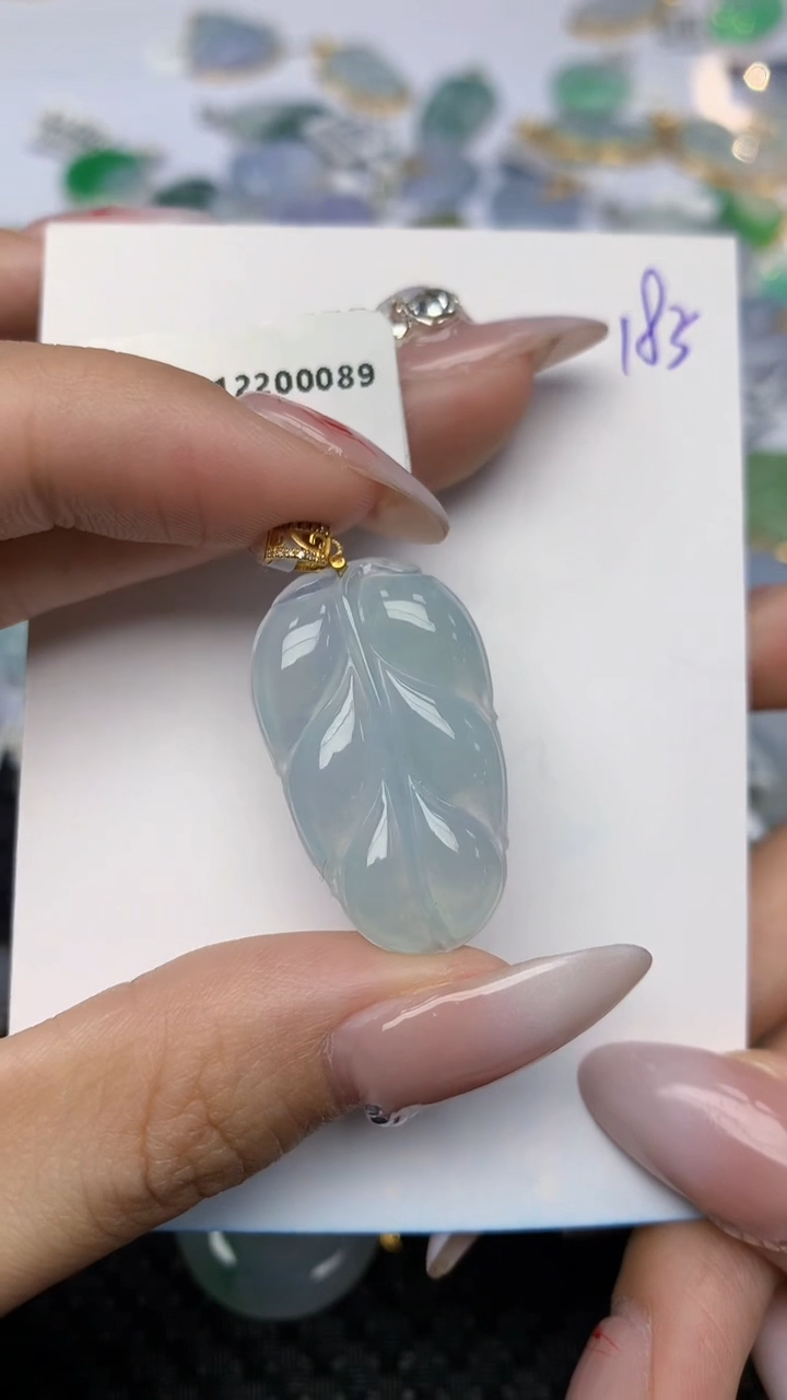 【闪购商品】翡翠颈饰18K金镶嵌天然翡翠A货