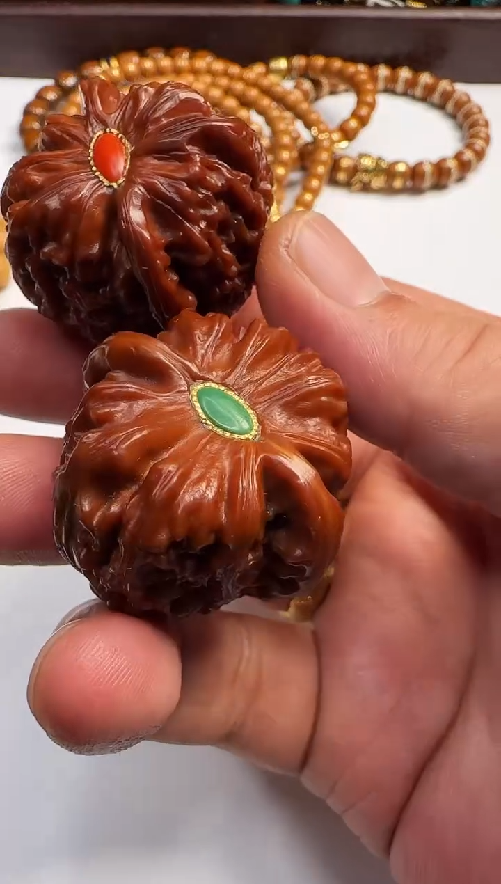 【闪购商品】文玩核桃把件44444444445551