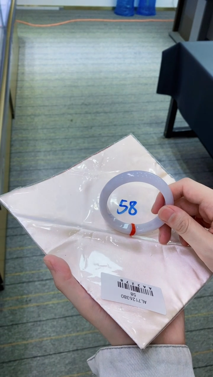 【闪购商品】翡翠手镯未镶嵌           