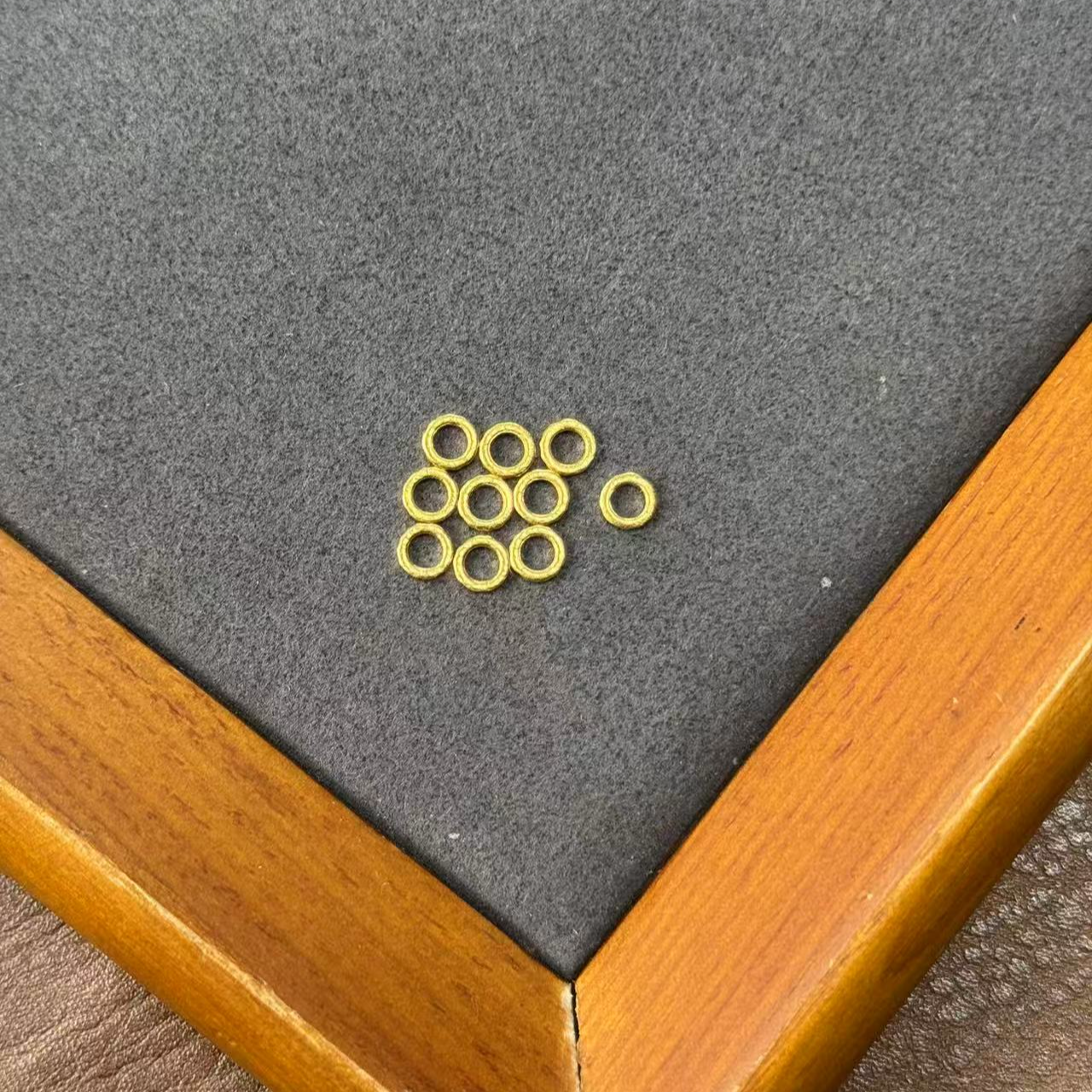 汕溏珠宝足金卡5盘缠