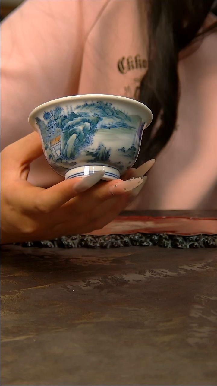 【闪购商品】青花手绘釉下五彩山水主人杯