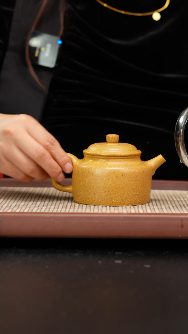 【闪购商品】紫砂茶壶全手工金黄段德钟200