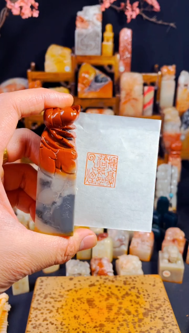 【闪购商品】老挝石印石手工篆刻《挥毫落纸如云烟》