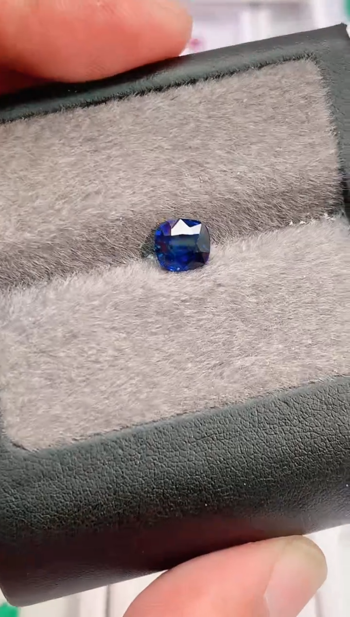 裸石蓝宝石1.54-5000天然皇家蓝蓝宝石