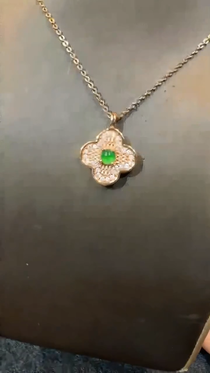 【闪购商品】翡翠吊坠(不含链)未镶嵌多样性发货其一不含链