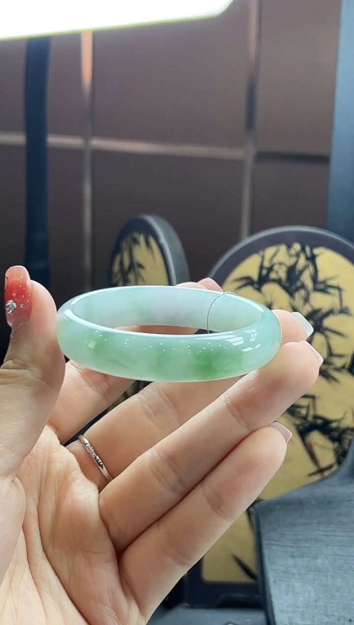 【闪购商品】翡翠手镯未镶嵌翡翠手镯（50）