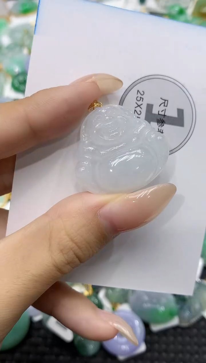 颈饰18K金镶嵌翡翠111111111111