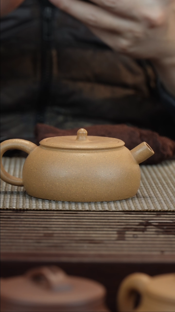 【闪购商品】紫砂茶壶黄金段春秋