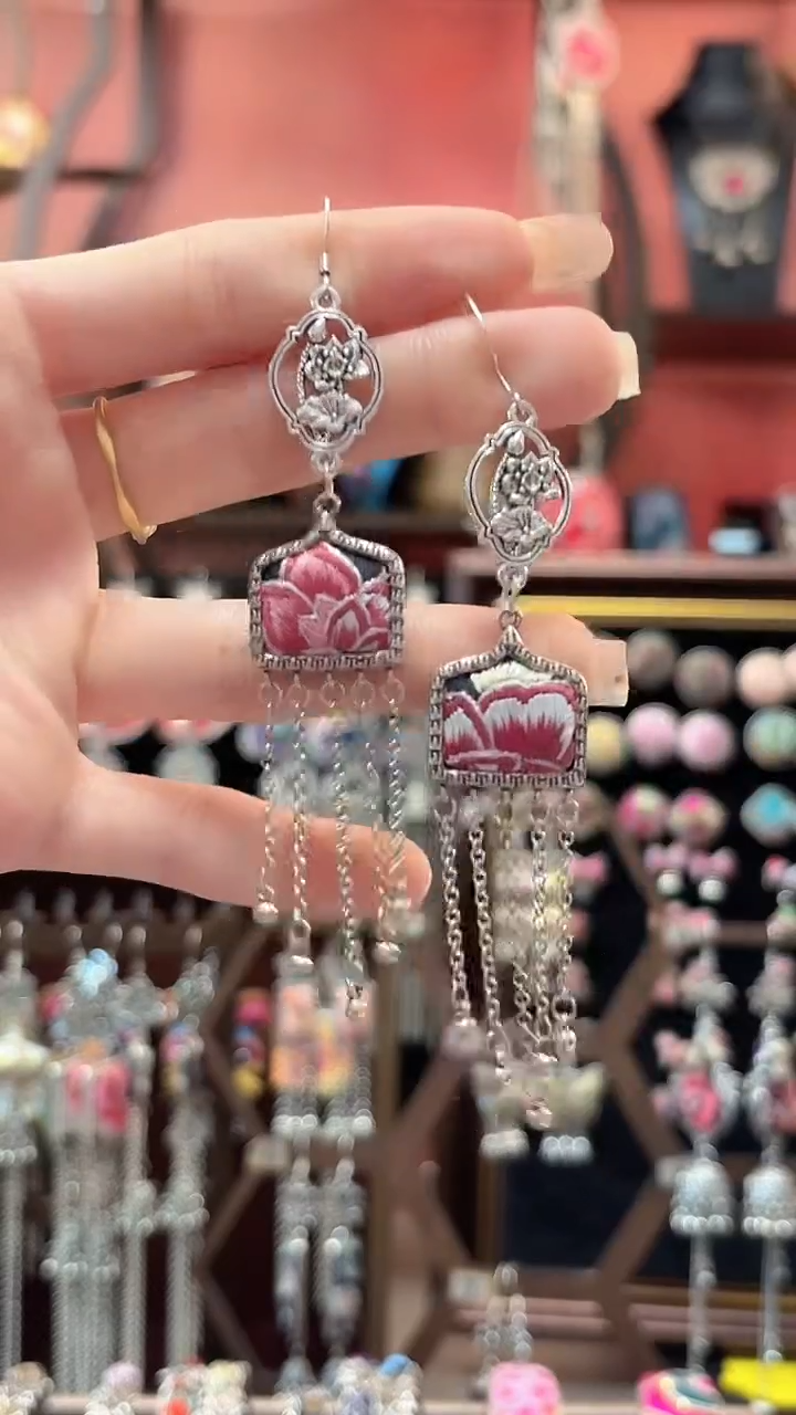 织绣 云织谣民族风精美饰品   262**