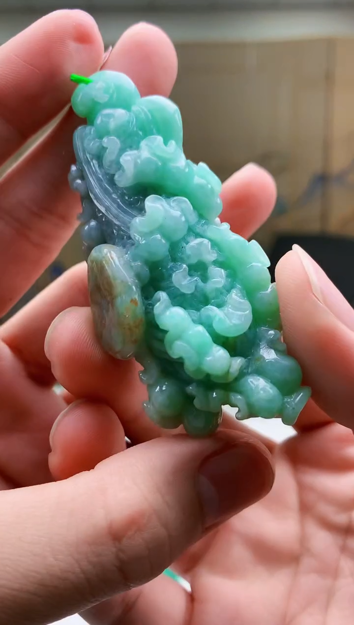 【闪购商品】定制翡翠未镶嵌4868bb-毛货挂件57