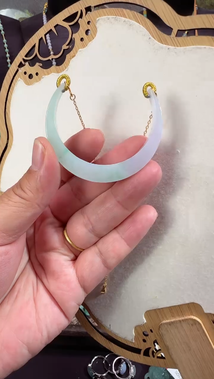 【闪购商品】翡翠颈饰未镶嵌牌子