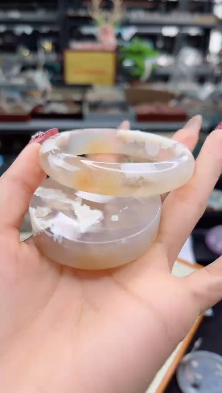 【闪购商品】石英质玉手镯未镶嵌54圈口（赠品镯心）3660207