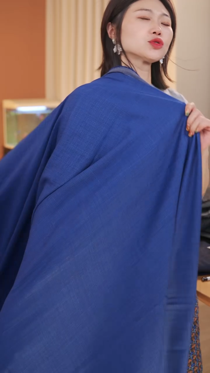 羊毛2.4米精纺羊毛面料 意大利进口