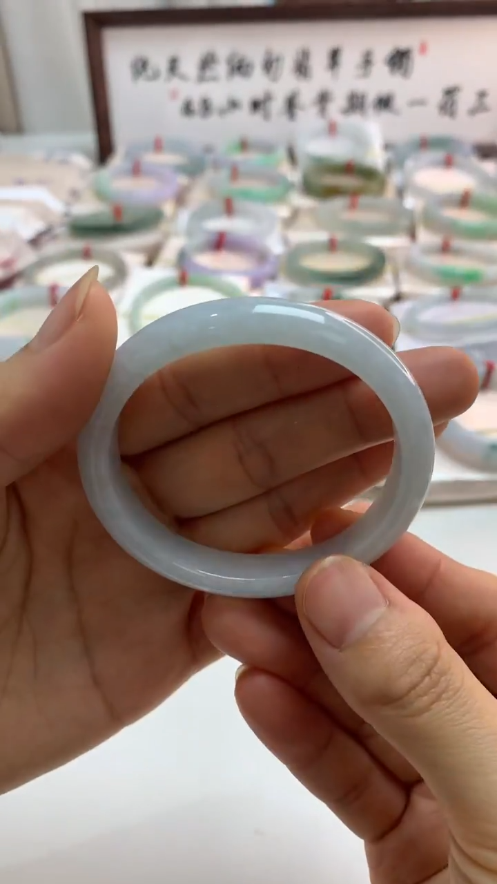 未镶嵌手镯翡翠52.6贵妃