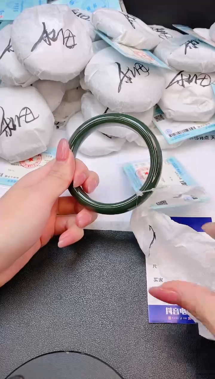 和田玉手镯未镶嵌28L192-62