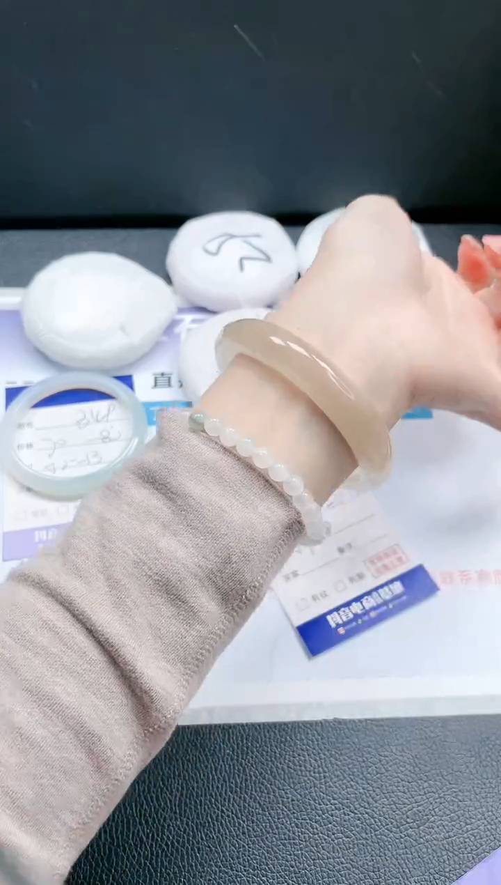 【闪购商品】石英质玉手镯未镶嵌 香槟金手镯-59