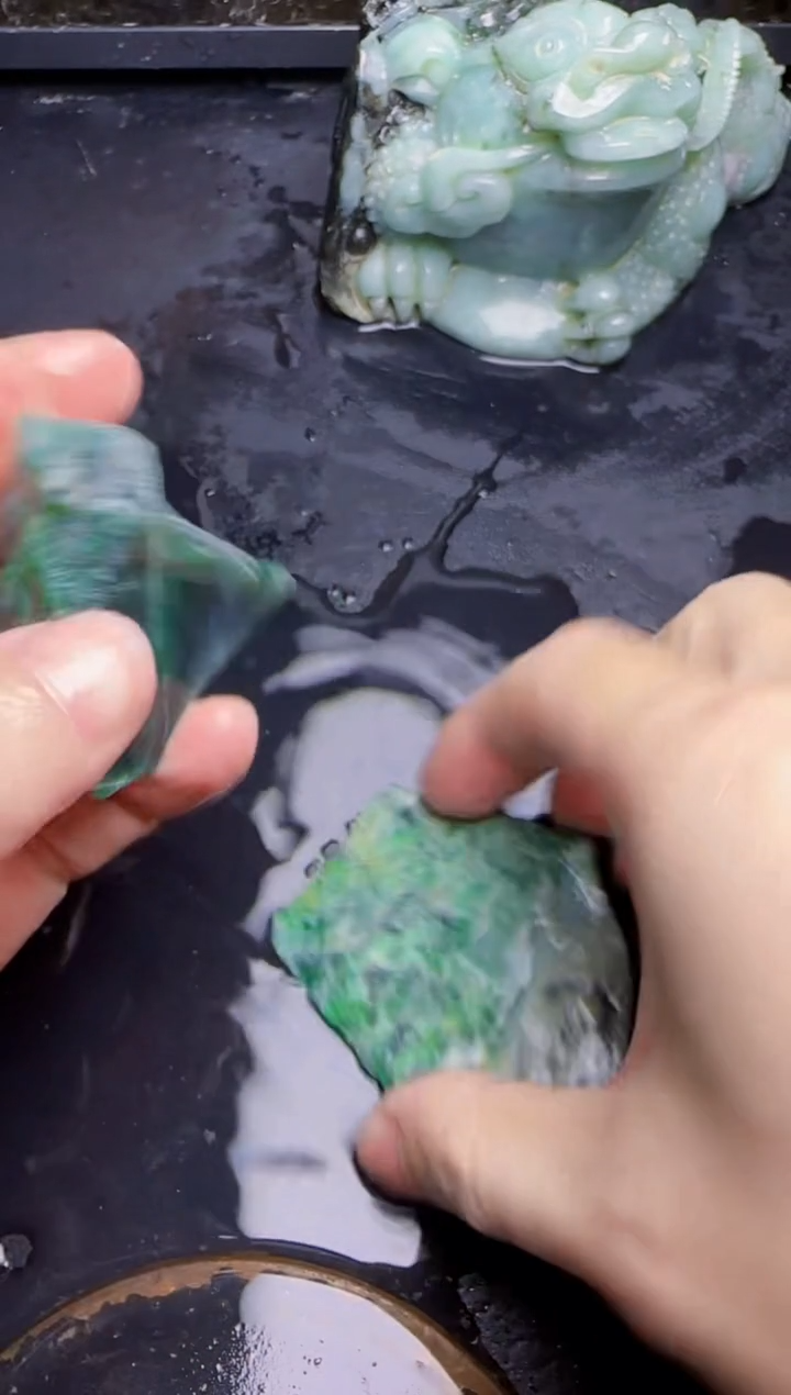 颈饰未镶嵌翡翠矿**彩65