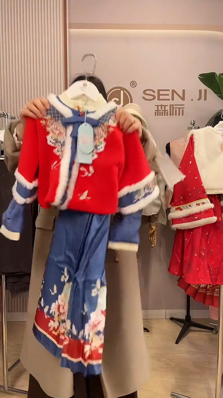 三醋酯纤维女童汉服连衣裙
