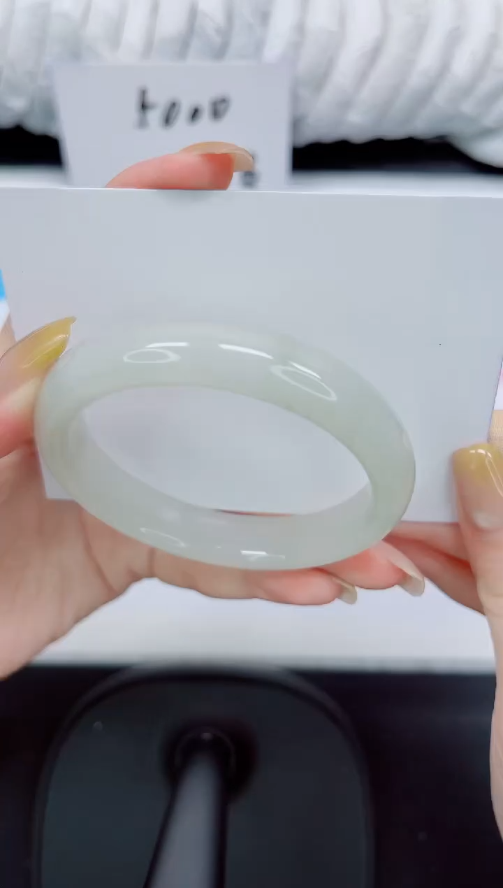 石英质玉手镯未镶嵌315