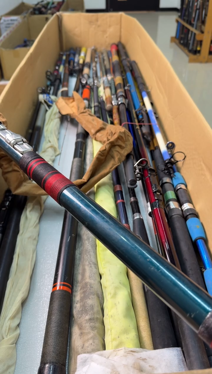 用****0 孤品微瑕， 以直播间为准  加 10元发顺丰