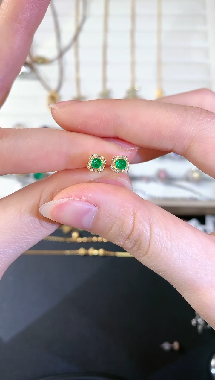 【闪购商品】祖母绿耳饰18K金镶嵌S158|2980