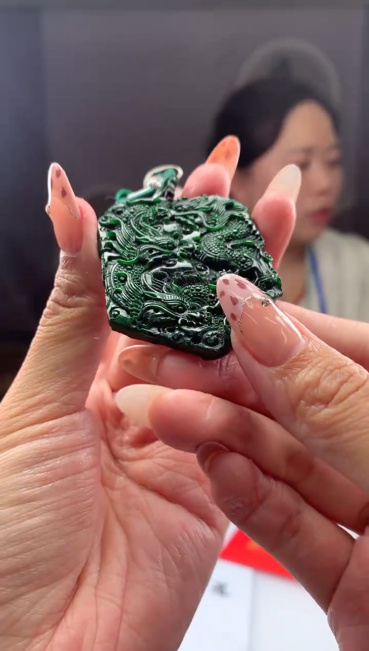 【闪购商品】定制翡翠未镶嵌挂件发货（拍一发一）