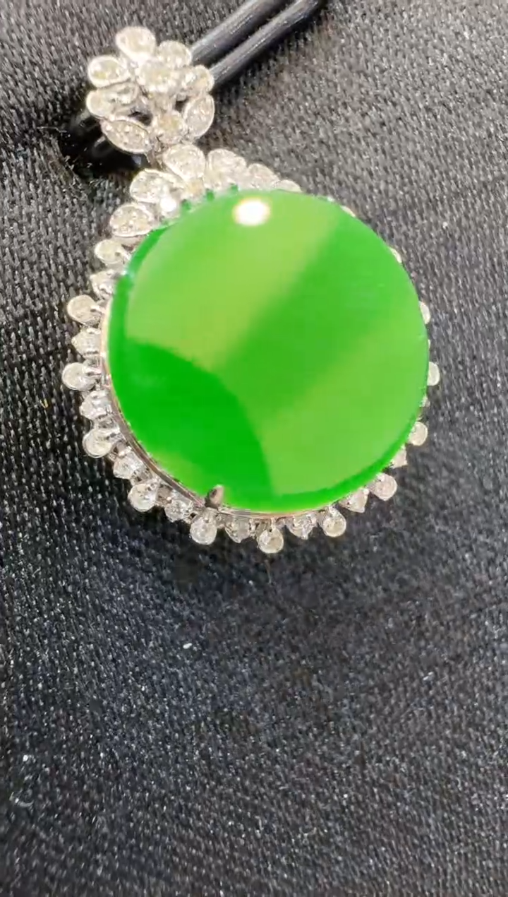 【闪购商品】翡翠吊坠(不含链)18K金镶嵌多样性团购发一件