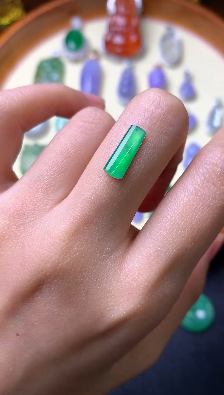 【闪购商品】定制翡翠未镶嵌裸石（镶嵌定制）